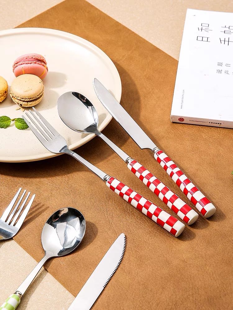 6 - Pack Modern Checkered Flatware Sets ( $4 / count )-6