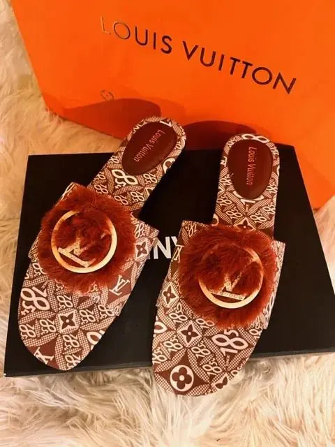 Fashion Design Flat Fur Sandals