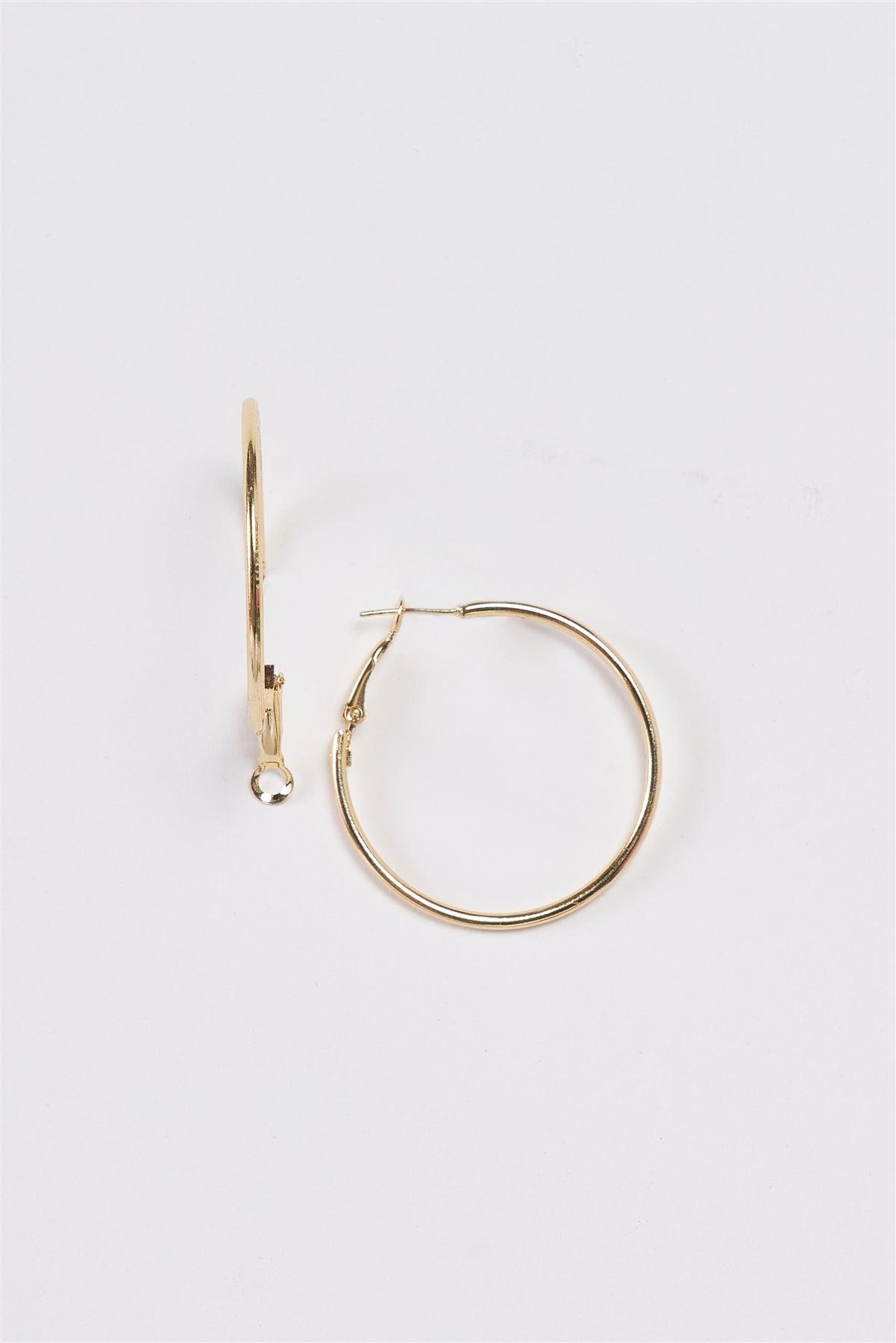 Yellow Gold Plain Minimalistic Round Hoop Earrings-1